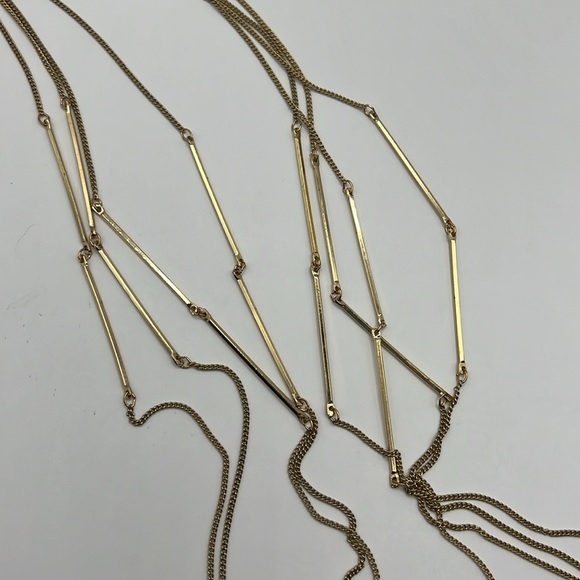 Four Tiered Minimalist Chain Necklace. - Picture 3 of 7
